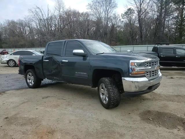 2017 Chevrolet Silverado - Image 13