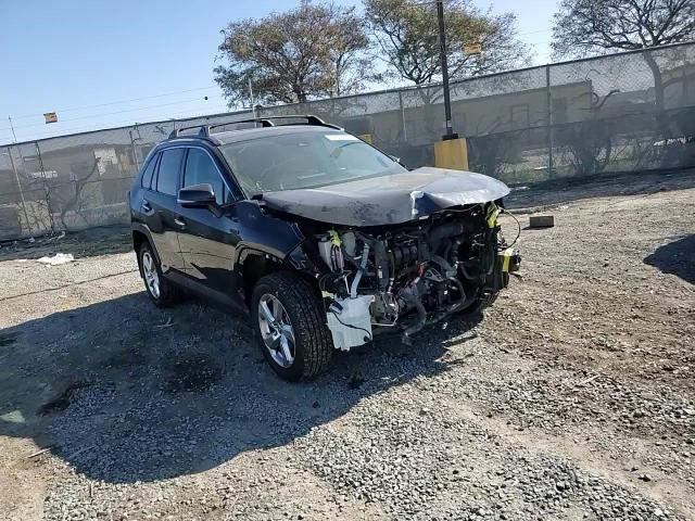 2021 Toyota RAV 4 - Image 11