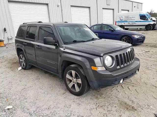 2016 Jeep Liberty (Patriot) - Image 12