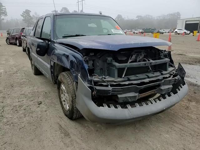 2002 Chevrolet Avalanche - Image 11