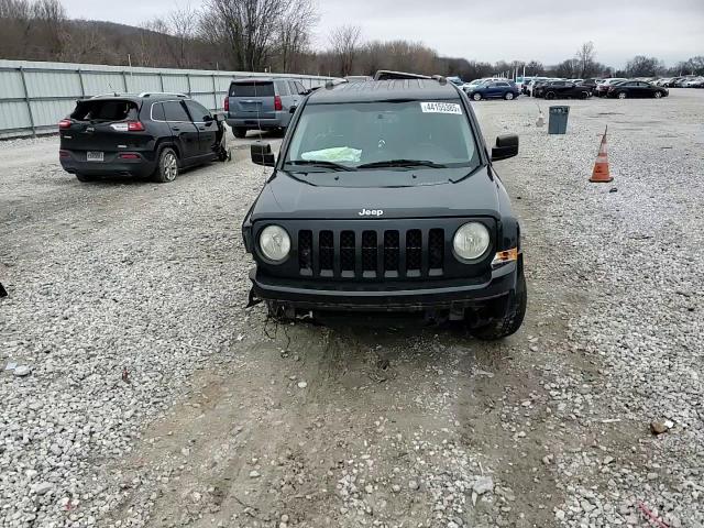 2012 Jeep Liberty (Patriot) - Image 12