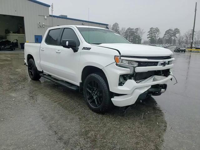 2022 Chevrolet Silverado - Image 10