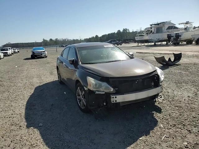 2013 Nissan Altima - Image 11