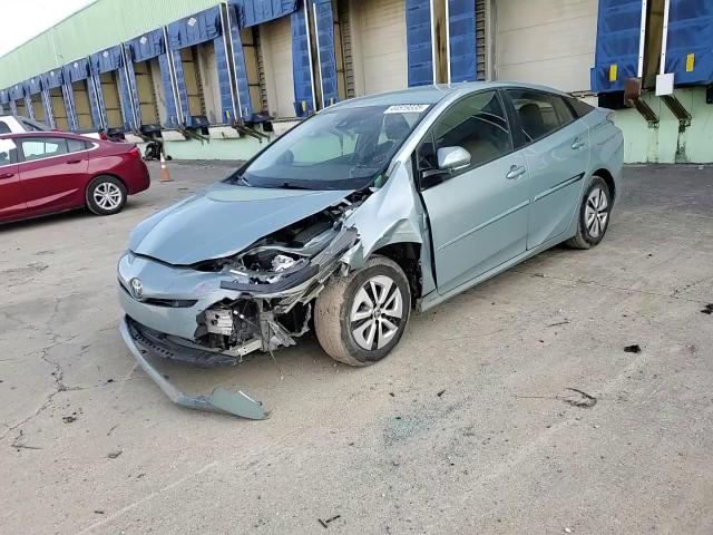 2018 Toyota Prius - Image 11