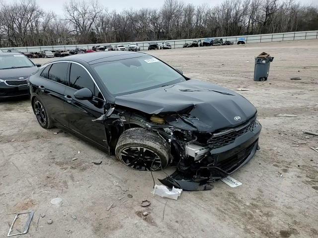 2021 Kia K5 - Image 11