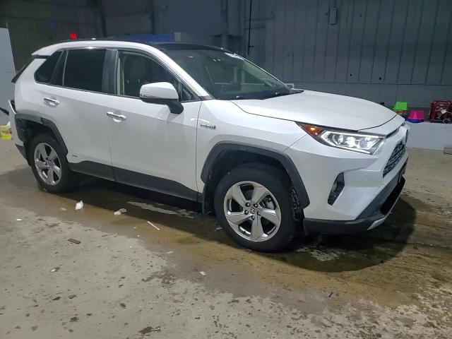 2020 Toyota RAV 4 - Image 12