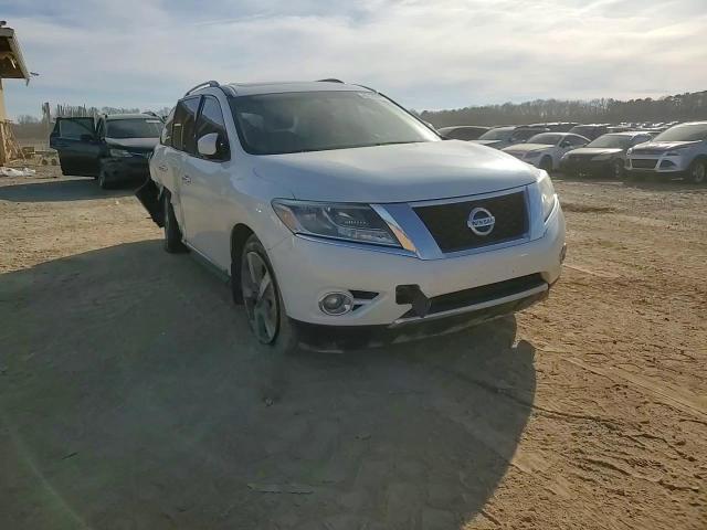 2016 Nissan Pathfinder - Image 11