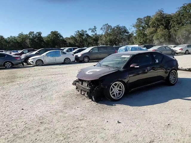 2011 Toyota tC - Image 10