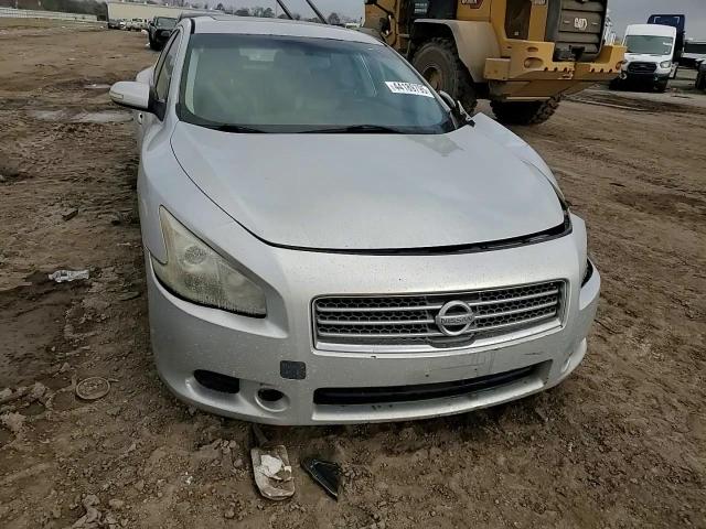 2010 Nissan Maxima - Image 10