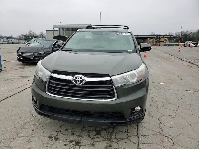 2016 Toyota Highlander - Image 11