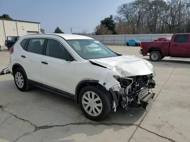 2018 Nissan Rogue - Image 11