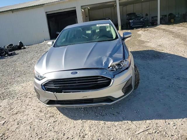 2020 Ford Fusion - Image 13