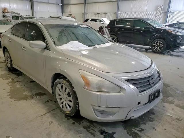 2013 Nissan Altima - Image 10