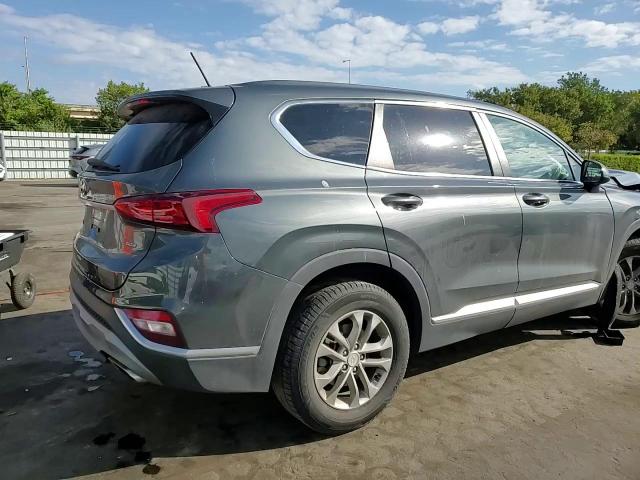 2020 Hyundai Santa Fe - Image 11