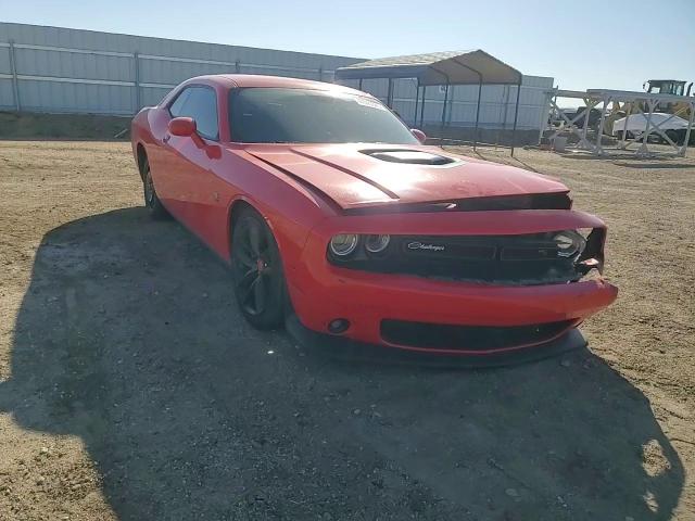 2016 Dodge Challenger - Image 11