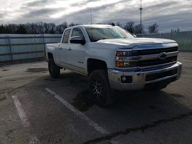 2018 Chevrolet Silverado - Image 10
