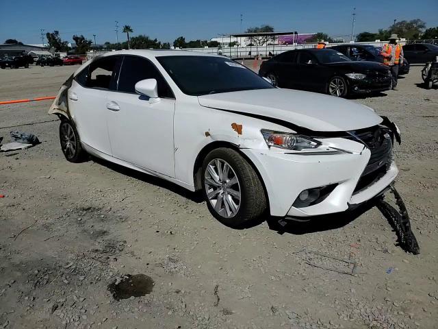 2014 Lexus IS - Image 11