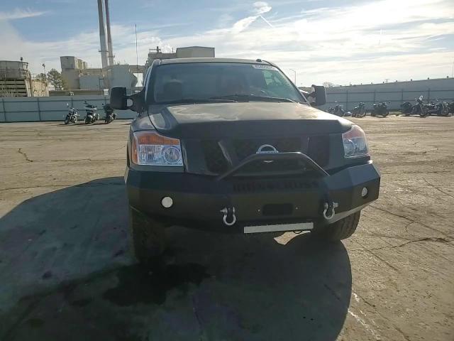 2009 Nissan Titan - Image 11