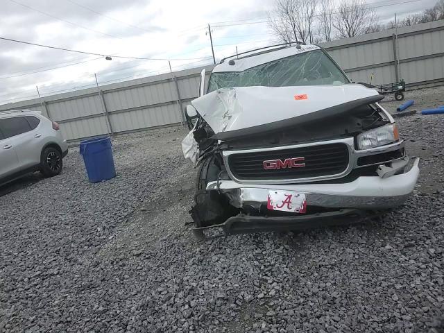 2005 GMC Yukon - Image 12