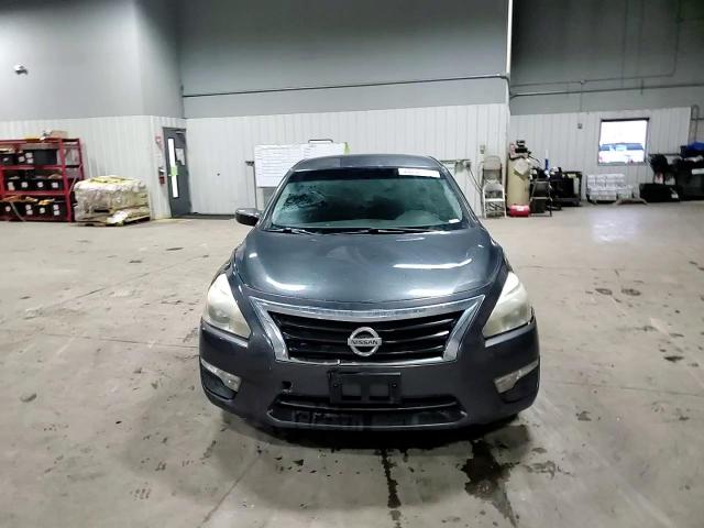 2013 Nissan Altima - Image 10
