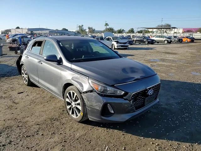 2018 Hyundai Elantra - Image 10