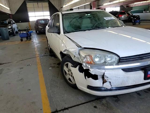 2005 Chevrolet Malibu - Image 11
