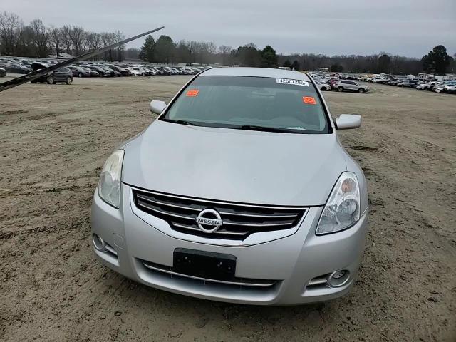 2010 Nissan Altima - Image 10