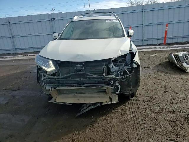 2018 Nissan Rogue - Image 11