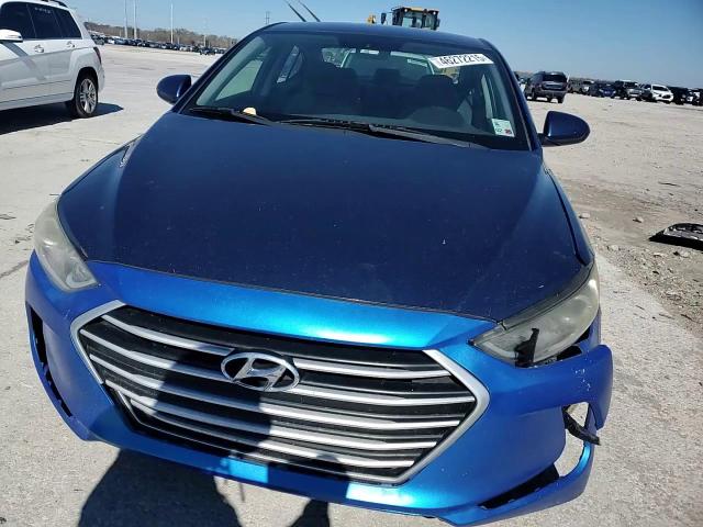 2017 Hyundai Elantra - Image 10