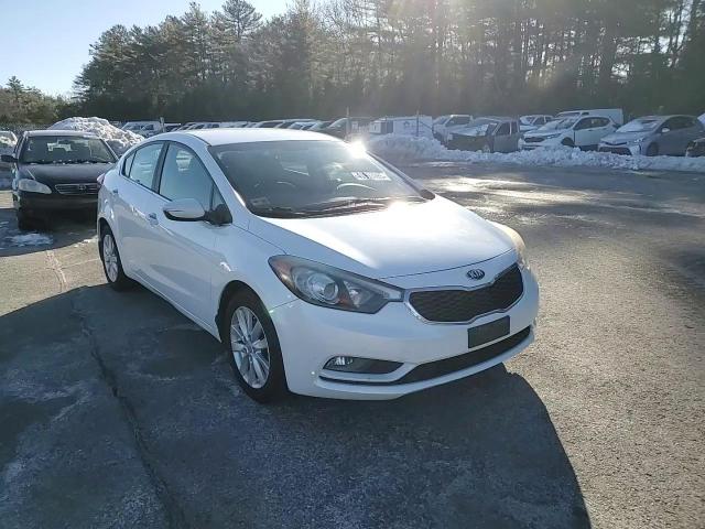 2014 Kia Forte - Image 11