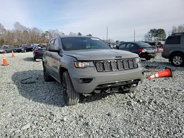 2019 Jeep Grand Cherokee - Image 11