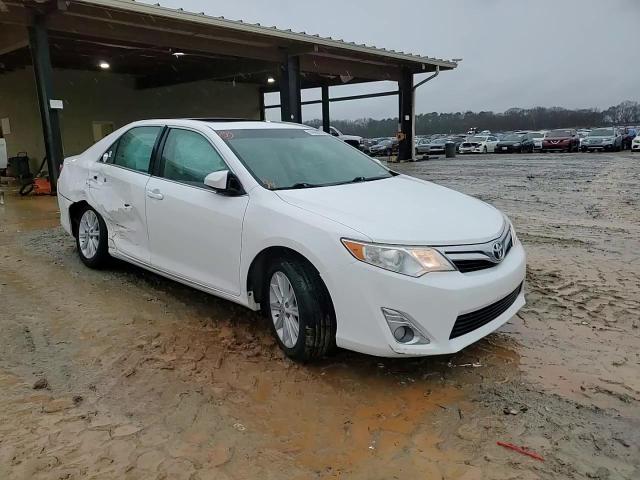 2014 Toyota Camry - Image 11