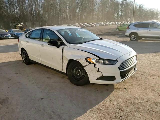 2013 Ford Fusion - Image 13
