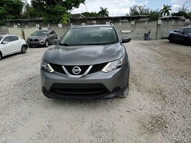 2018 Nissan Rogue - Image 13