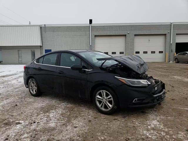 2017 Chevrolet Cruze - Image 10