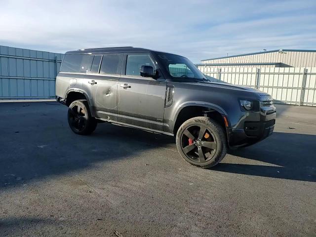 2024 Land Rover Defender - Image 12