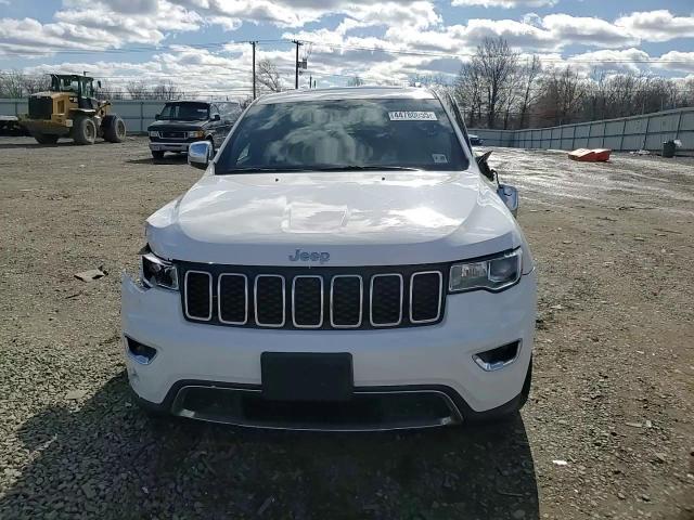2020 Jeep Grand Cherokee - Image 12