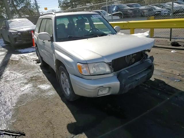 2001 Subaru Forester - Image 11