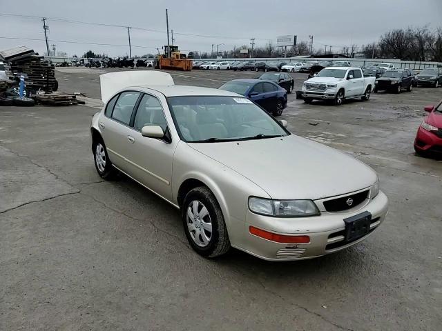 1996 Nissan Maxima - Image 11