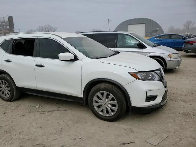 2017 Nissan Rogue - Image 12