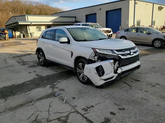 2020 Mitsubishi Outlander - Image 15