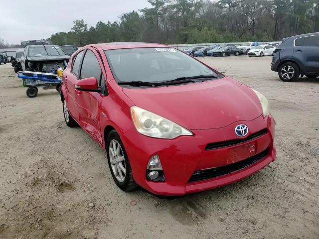 2012 Toyota Prius - Image 10
