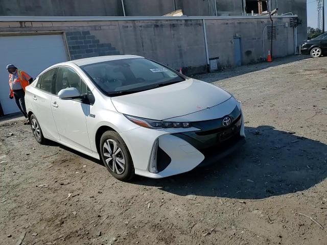 2017 Toyota Prius - Image 11