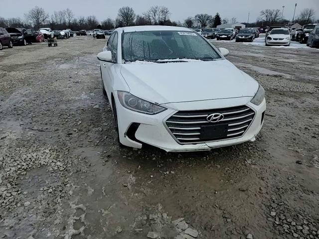 2018 Hyundai Elantra - Image 11