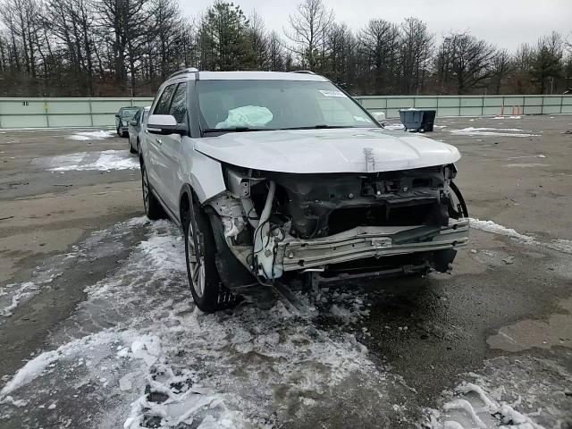 2016 Ford Explorer - Image 12