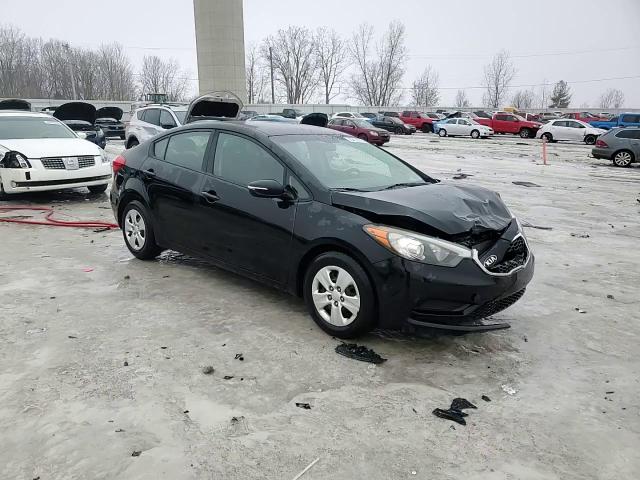 2016 Kia Forte - Image 13