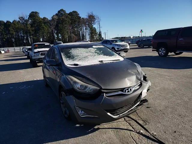 2014 Hyundai Elantra - Image 11