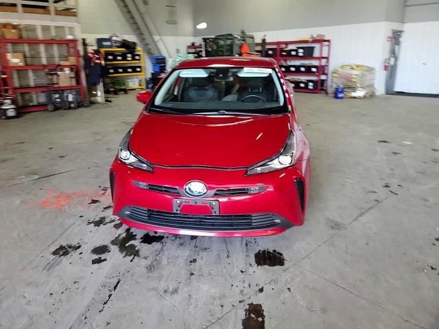 2019 Toyota Prius - Image 11