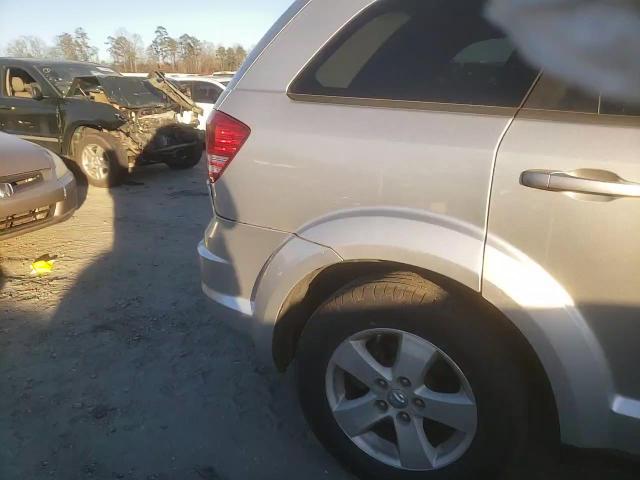 2009 Dodge Journey - Image 11