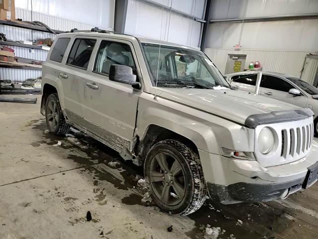 2014 Jeep Liberty (Patriot) - Image 12